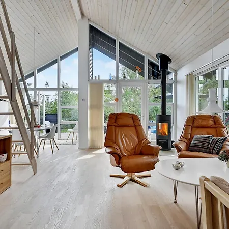 Beautiful In With Kitchen Holiday home *