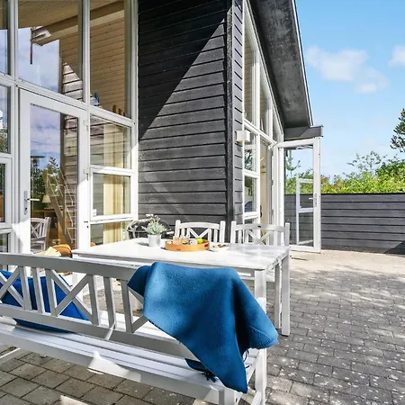 Casa vacanze Beautiful In With Kitchen