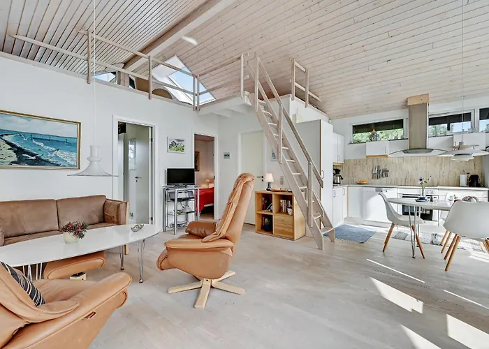 Beautiful In With Kitchen *